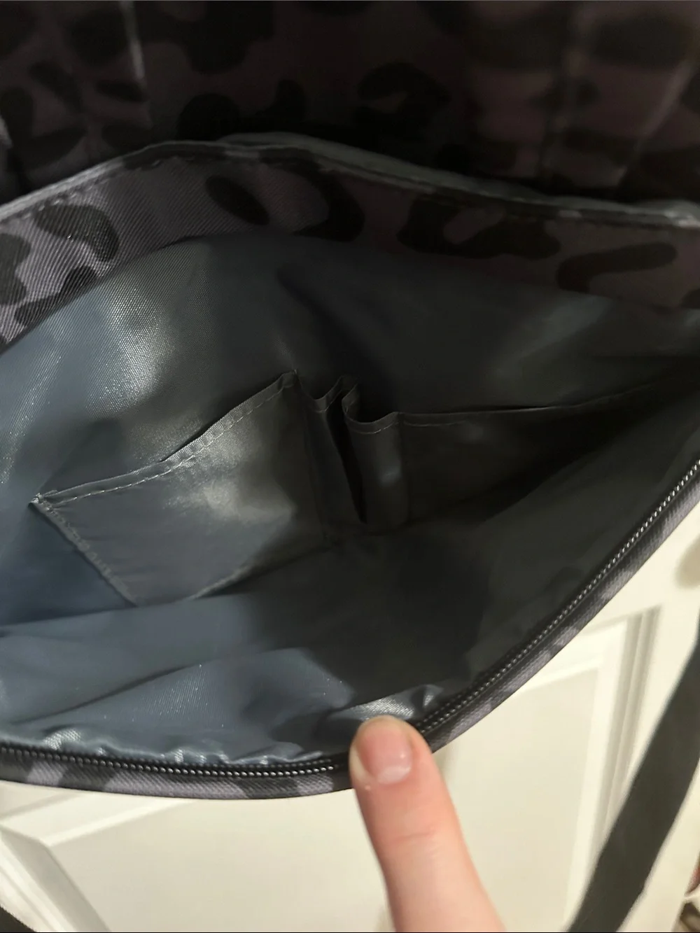 Leopard Print Laptop Bag in Gray